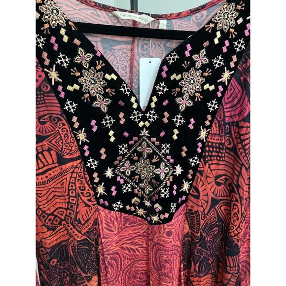NWT Soft Surroundings Women's Size Large Tunic Suzi Embroidered Velvet Flowy Top - Picture 3 of 11